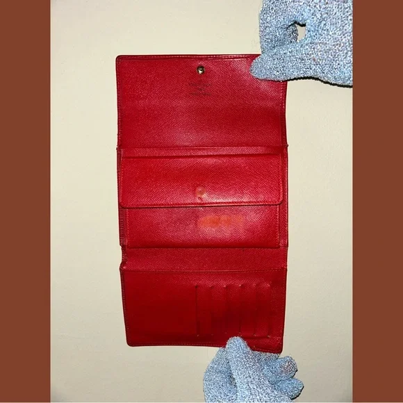❤️LOUIS VUITTON RED/CRANBERRY TRIFOLD EPI WALLET❤️ - Picture 9 of 14